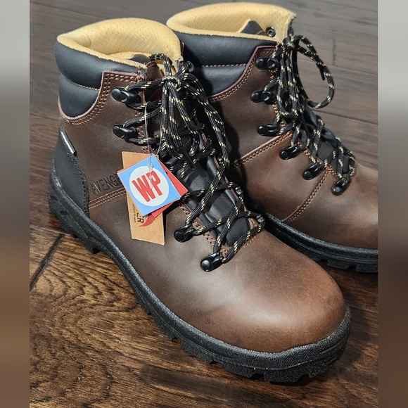 Men's Avenger 6" Steel Toe WP Work Boot A8225 builder ST. Size: 7.0 Med. - Picture 2 of 14